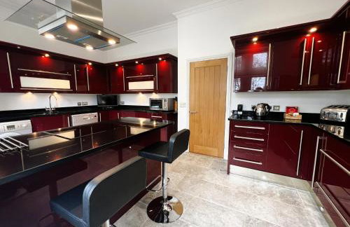 2 Shanklin Manor - Ground Floor apartment overlooking Park in Shanklin Old Village - Photo 7