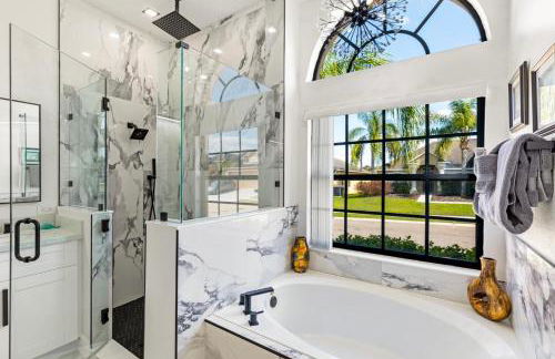 Orlando Retreat 5BR Pool and Spa Villa with Games Room and Mickey Themed Room - Foto 22