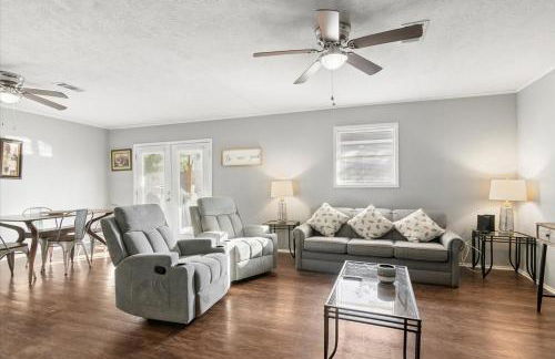 Charming 3-Bedroom Short-Term Rental in Port Neche - Foto 30