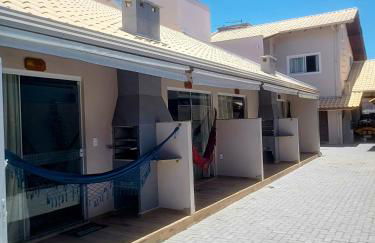 "Prainha Flats" com Jacuzzi e Piscina - Foto 26