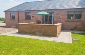 Cosy wee cottage -modern, open plan, parking, EV - Foto 1