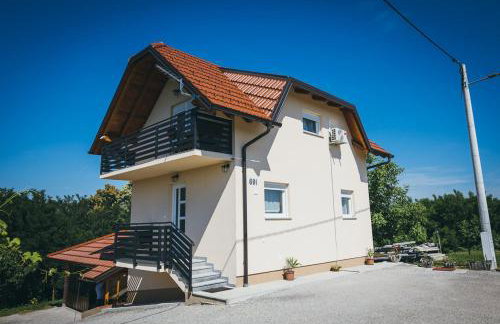 Kuća za odmor Suha gora - Foto 1