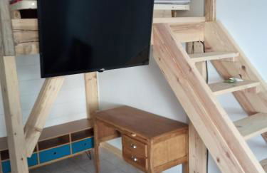 CHARMANT STUDIO à 2 pas de NAVAL GROUP au coeur d une rue commerçante - Foto 14