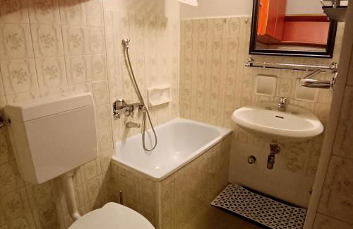 Il Monolocale del Weiss - ai piedi delle piste da sci - Foto 6