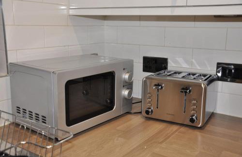 Modern 3 bedroom house- 2 parking spaces- near central MK - Foto 6