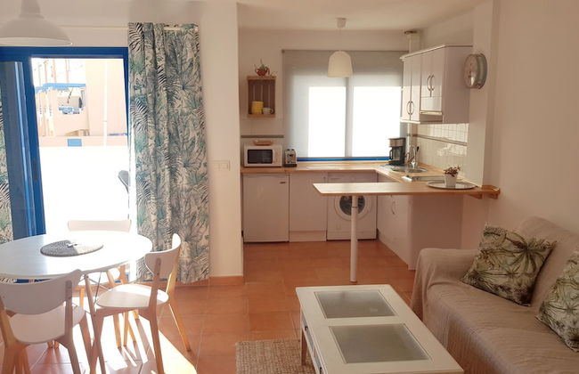 Beach House with Balcony and ocean view - Photo 5