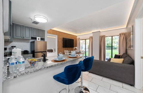 Ground 2 suites apartment near Intern Drive - Photo 1