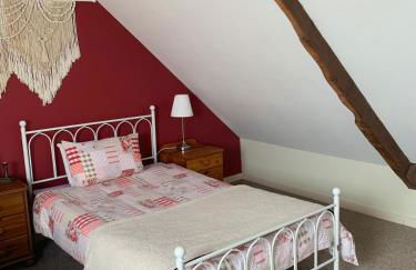 Brittany Countryside Retreat 3 Bedrooms Sleeps 6 Pet Friendly Heated Swimming Pool Free Wifi - Foto 41