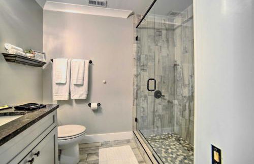 Crystal River Cabin with Scenic View and Fire Pit - Foto 12