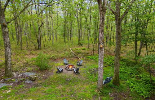 Perfect Couples Cabin Fireplace Firepit & Wine Nearby - Foto 19