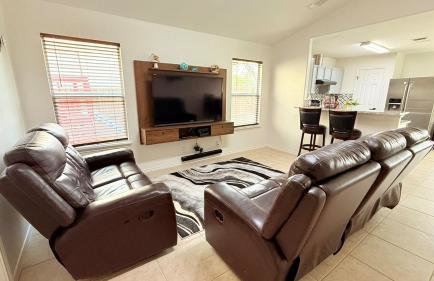 Cozy getaway by SeaWorld - Lackland AFB BMT - Foto 53
