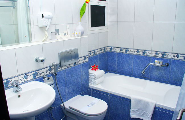 Emirates Stars Hotel Apartments Dubai - Photo 40