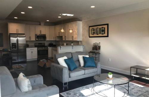 Entire Extra Large Luxury 3 Bedrooms Condo - Photo 31