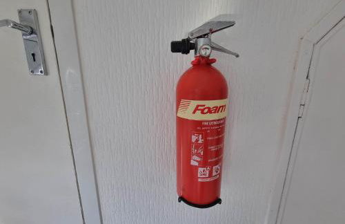 2 Bedroom House Perfect for Family Work Stays Easy Access to Manchester Oldham - Foto 10