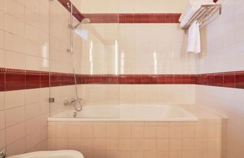 Luxury Farmhouse with Swimming Pool, By TimeCooler - Photo 77