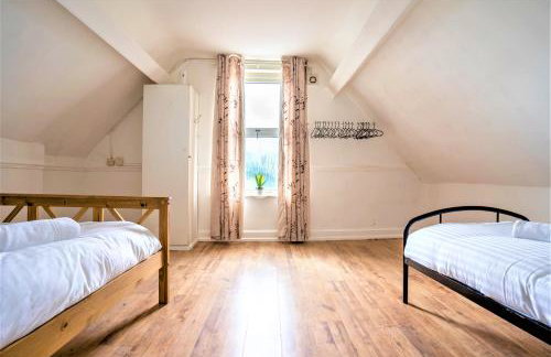 Travellers Stays In The Heart Of Orrell Park - Foto 15