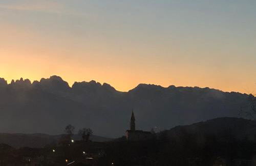Appartamento luminoso, giardino, vista Dolomiti. - Foto 18