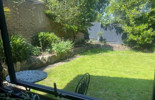 Studio with kitchen nestled lovely wooded cul du sac - Foto 13