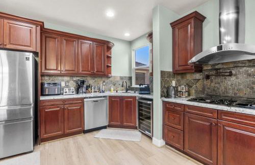 Game Lovers Retreat, spacious 4000 sqft Getaway - Foto 14