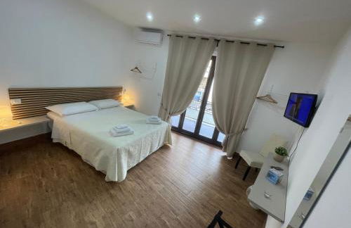 REGAL HOME Apartment - Photo 17