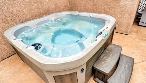 Charming 3BR with Ping-Pong and Spa! - Foto 2