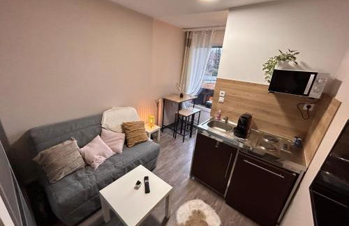 Cosy studio neuf avec balcon - Foto 6