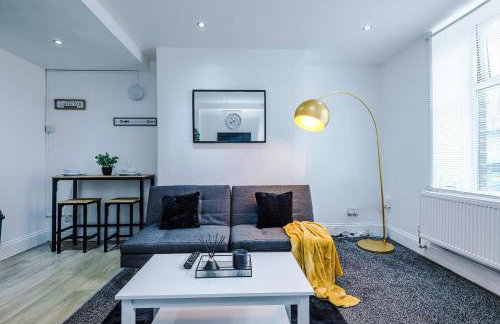 Luxury 1 bedrooom house, sleeps 4, free parking - Foto 1