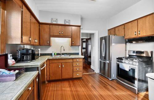 Historic Omaha Manor DT Near Zoo and Pool Table - Foto 26