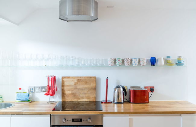 JOIVY Colorful Apt W/Garden, In Shepherds Bush - Foto 8