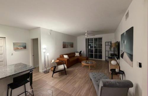 Downtown WPB Condo at Cityplace - Foto 2