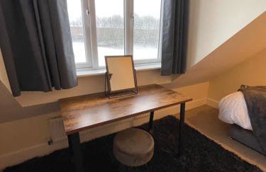 4 bed house perfect for contractors - Foto 16