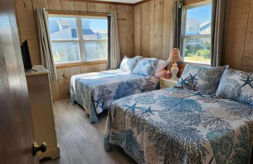 Spacious Beach House Steps to Sand - Foto 13