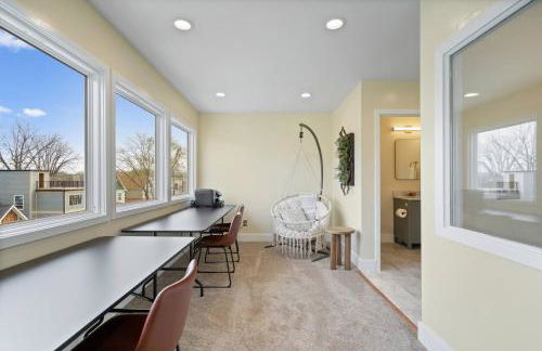 Luxe Retreat! Bar|Rooftop DT Views|Hot Tub|Arcade - Foto 34