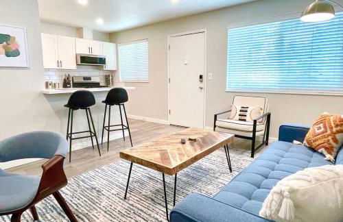 Top Floor-Work Here-Walk Downtown-King Bed - Foto 3