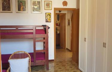 Villa del Golfo Urio with swimming pool shared by the two apartments it is essential to have a car - Foto 30