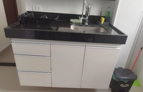 FLAT ACONCHEGANTE poucos min da praia - Foto 21