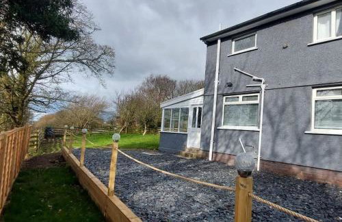 Large 3 bed property - Photo 14