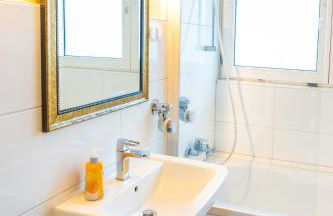 Art City-Studios Kassel 4 und 8, groß, modern, citynah, je 3 Schlafzimmer, kostenfreie Parkplätze, Süd-Balkons, ruhig, Herkulesblick - Foto 25