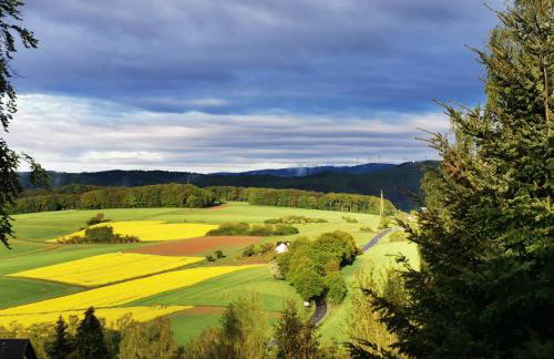 Geräumige 2-Z WOHNUNG im GRÜNEN, GARTEN, TERRASSE, RUHIG, NATUR, PHANTASTISCHER BLICK! - Foto 11