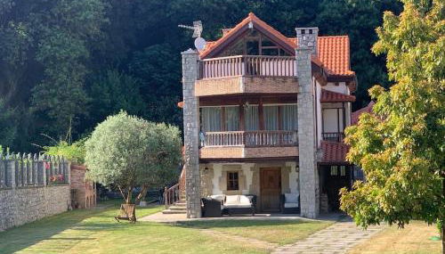 Casa con amplio jardín en Pechón - Foto 1, Garden