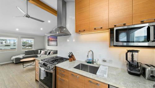 Modern Newly Renovated 2BR Apt in Heart of Ocean Beach - Foto 2