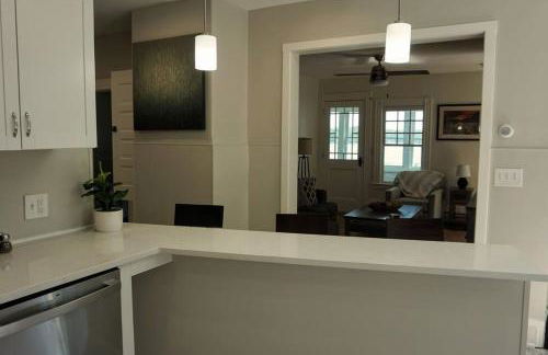Majestic Lakeview Duplex Apt for 8! Fully furnished and ready for your getaway! - Foto 16