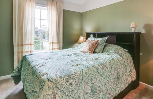 2 Mi to Hollywood Casino Charles Town Townhome! - Foto 22