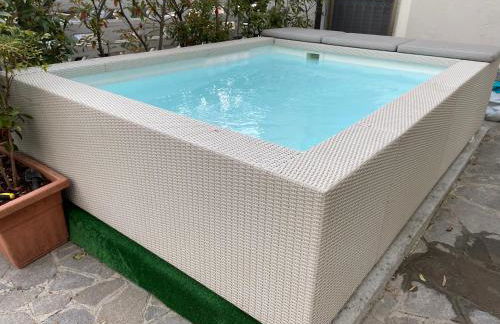 terrazza privata e jacuzzi vicino a Milano - Foto 12