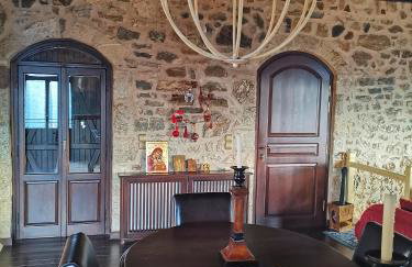 Levantes Mansion - Photo 18