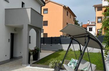 HelaMoni, New 5 Star 2 Person apartments with pool - Foto 19
