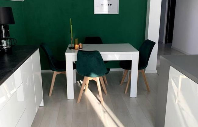 Spacious 3 Bed Apartment Cluj Floresti Near Vivo - Foto 36