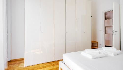 Just Urban Stays - Bilocale con Spazio Esterno - 10 min Duomo in tram - Foto 3