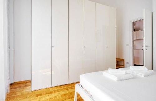 Just Urban Stays - Bilocale con Spazio Esterno - 10 min Duomo in tram - Foto 3