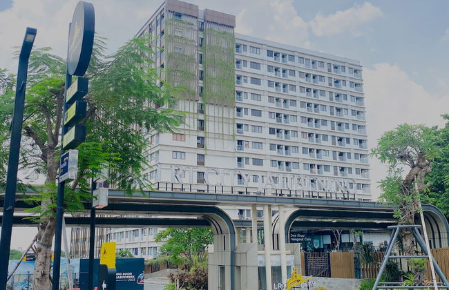 Good Choice and Comfy Studio Apartment at LRT City Jatibening - Photo 23